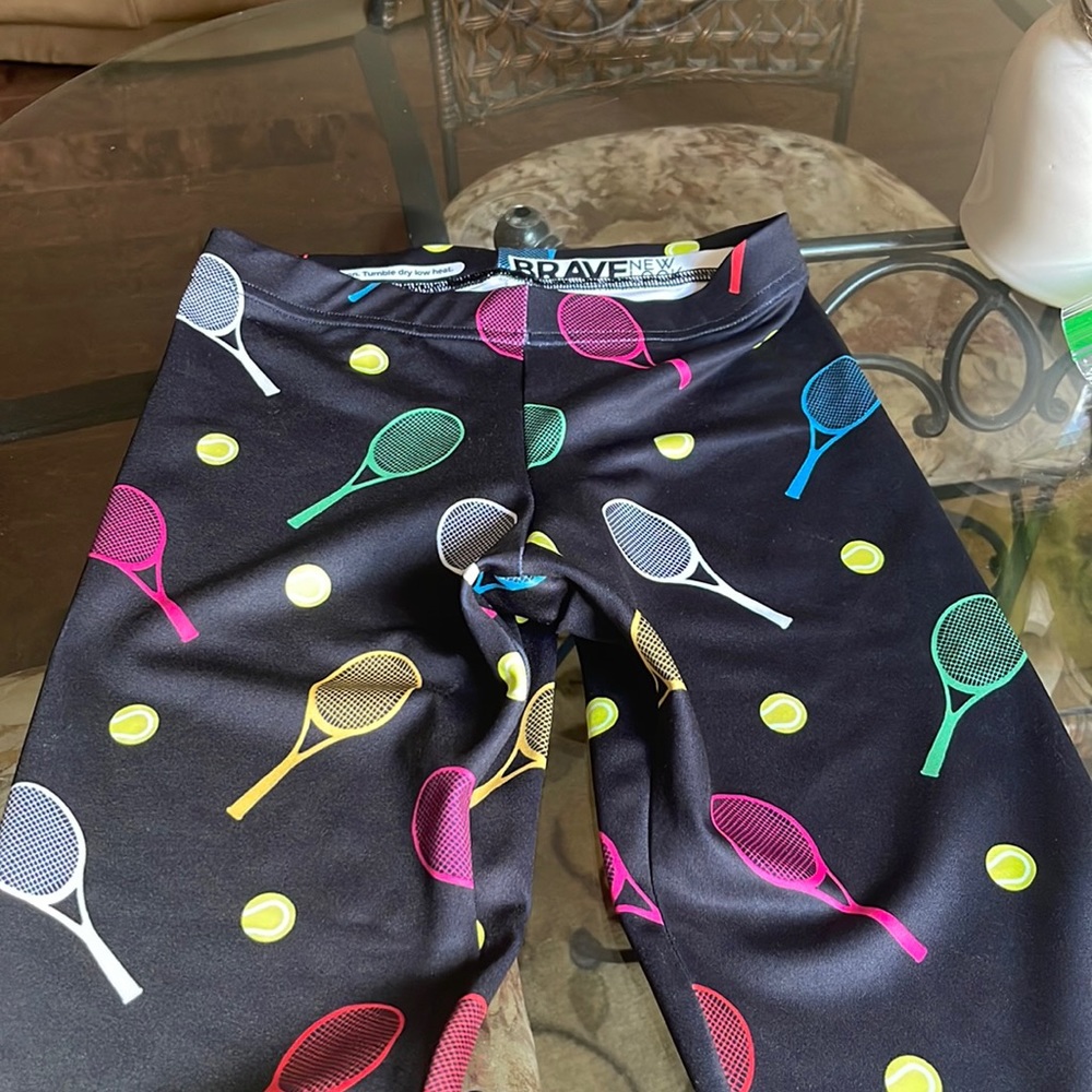 TENNIS BRAVE NEW LOOK medium leggings. 38” long. Soft durable great quality.